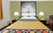 Kamar Tidur 3 Super 8 by Wyndham Norfolk