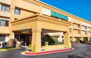 Exterior 3 La Quinta Inn & Suites by Wyndham Albuquerque Journal Ctr NW