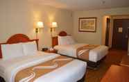 Kamar Tidur 3 Quality Inn & Suites Lacey I-5