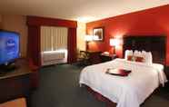 Bedroom 4 Hampton Inn Richland/Tri-Cities