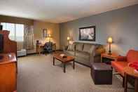 Common Space Best Western Plus The Charles Hotel