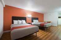 Bedroom Motel 6 Suwanee, GA - Gwinnett Center