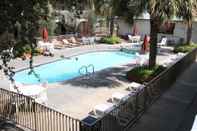 Swimming Pool Family Garden Inn & Suites