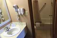 In-room Bathroom Americas Best Value Inn York