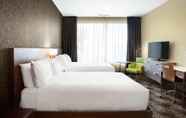 Bedroom 2 Hilton Montreal Laval