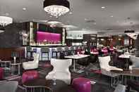 Bar, Cafe and Lounge Hilton Montreal Laval