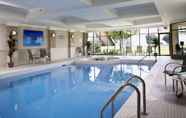 Swimming Pool 6 Waterfront Hotel Downtown Burlington