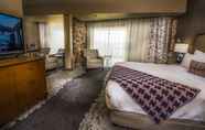 Bedroom 7 Lodge Of Four Seasons Golf Resort, Marina & Spa