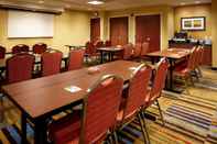 Functional Hall Fairfield Inn by Marriott East Rutherford Meadowlands