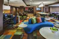 Bar, Cafe and Lounge Fairfield Inn by Marriott East Rutherford Meadowlands