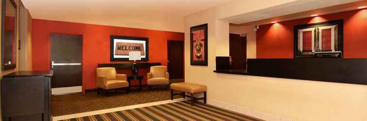 Lobi Extended Stay America Suites Chicago Gurnee