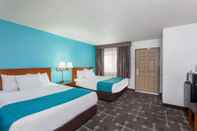 Bedroom Howard Johnson by Wyndham National City/San Diego South