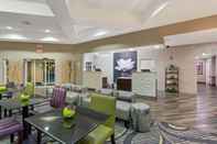Lobi La Quinta Inn & Suites by Wyndham Phoenix Scottsdale