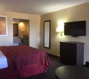 Bedroom 2 Days Inn by Wyndham Tucson Airport