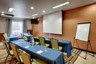 Ruangan Fungsional Fairfield Inn & Suites by Marriott Salt Lake City Airport