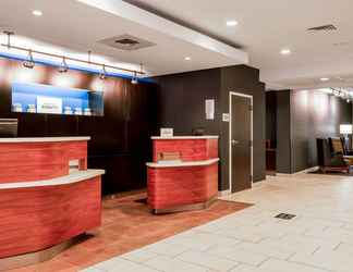 Sảnh chờ 2 Courtyard by Marriott Columbus Airport