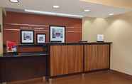 Lobi 5 Hampton Inn Columbus - Airport