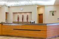 Lobi Quality Inn and Suites Winnipeg