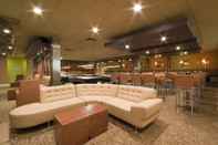 Quầy bar, cafe và phòng lounge Quality Inn and Suites Winnipeg