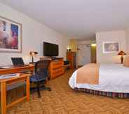 ห้องนอน 3 Best Western Plus Thousand Oaks Inn