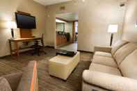 Common Space Drury Inn & Suites Austin North