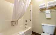 In-room Bathroom 5 Quality Suites