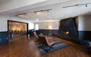 Lobby 6 SureStay Hotel by Best Western Castlegar