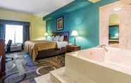 Bedroom 4 Quality Inn & Suites Memphis East