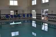 Swimming Pool Fairfield Inn & Suites by Marriott Nashville at Opryland