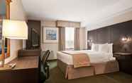 Bedroom 3 Days Inn & Conference Centre by Wyndham Renfrew