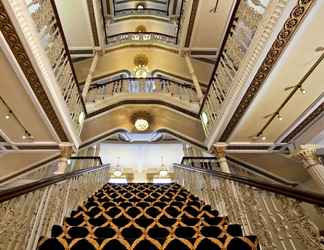 Lobby 2 Britannia Hotel Manchester