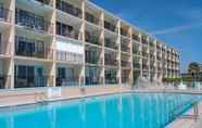 Hồ bơi 5 Daytona Inn Beach Resort