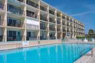 Swimming Pool Daytona Inn Beach Resort