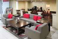 Lobby Quality Suites Atlanta Airport East