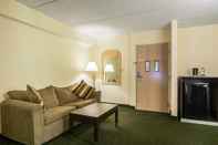 Common Space Quality Suites Atlanta Airport East