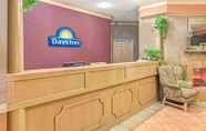 Lobby 2 Days Inn & Suites by Wyndham Osceola AR