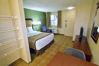 Bedroom 4 Extended Stay America Select Suites Newport News Oyster Pt