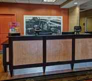 Lobby 5 Hampton Inn Blytheville