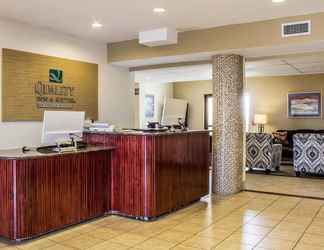 Lobi 2 Quality Inn & Suites Yuma