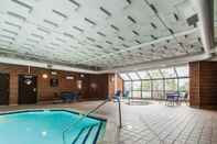 Swimming Pool Comfort Inn Denver East