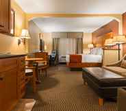 ห้องนอน 4 Best Western Plus Deer Park Hotel & Suites