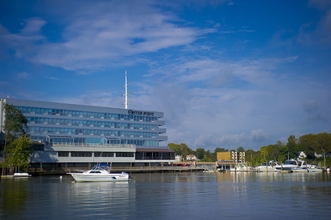 Exterior 4 The Oyster Point Hotel