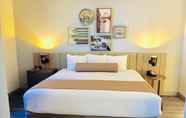 Kamar Tidur 5 Windmill Suites Surprise, Ascend Hotel Collection