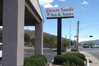 Bangunan Desert Sands Inn & Suites