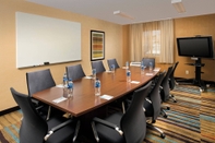 Functional Hall Fairfield Inn & Suites by Marriott Albuquerque Airport