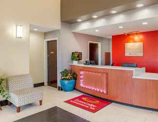 Lobby 2 Econo Lodge West - Coors Blvd