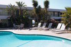 수영장 Vagabond Inn Ventura