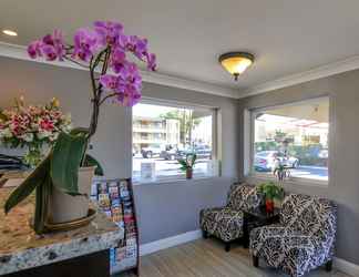 Lobby 2 Vagabond Inn Whittier