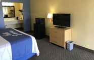 Kamar Tidur 5 Days Inn by Wyndham Crystal River