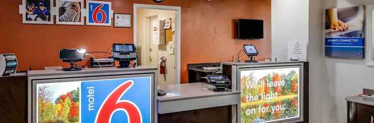 Lobi Motel 6 Greensboro, NC - Airport